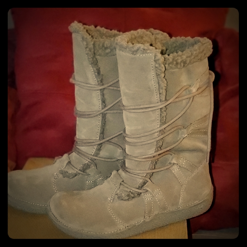 Rocket Dog Suede Boots womens size 7
